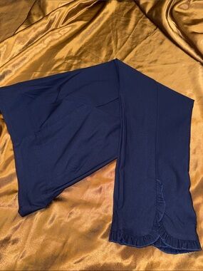 crown & ivy Navy Pull-On Leggings with Ruffle Hem